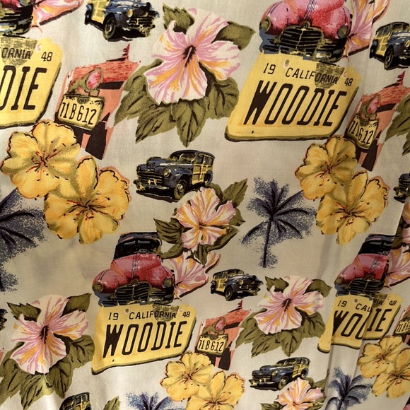 M.E. SPORT🌺HAWAIIAN BUTTON DOWN SHIRT SIze LARGE 100% RAYON GREAT CONDITION! - Picture 4 of 4